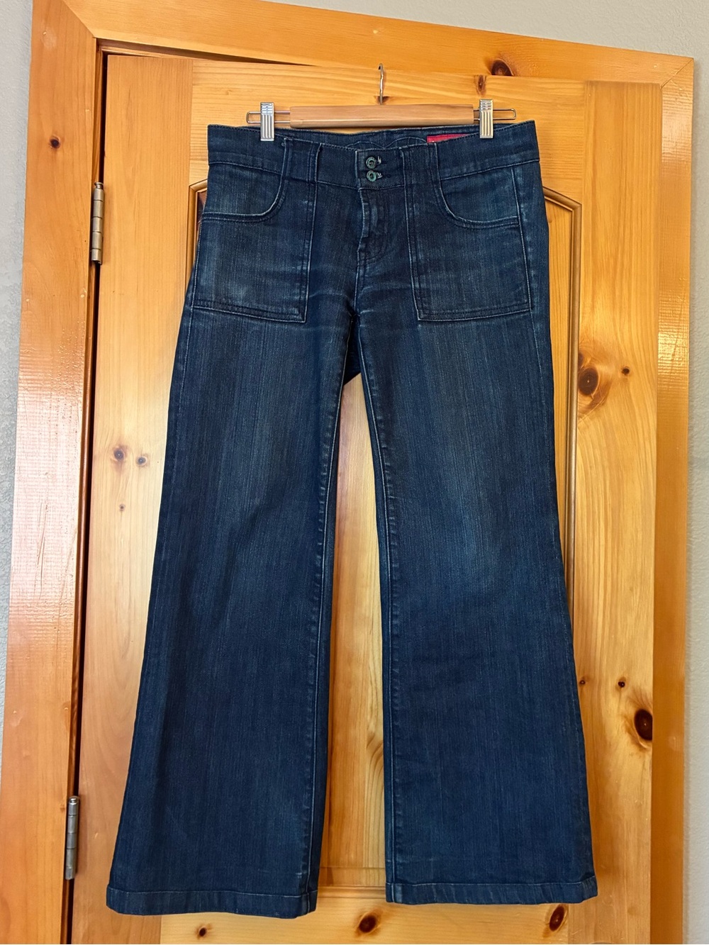 Yaso Dark Blue Wide-Leg Jeans with Front Patch Pockets